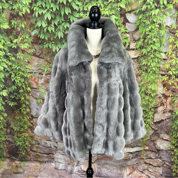 ELIE TAHARI Tara Gray Faux Fur Jacket, L - Picture 3 of 12